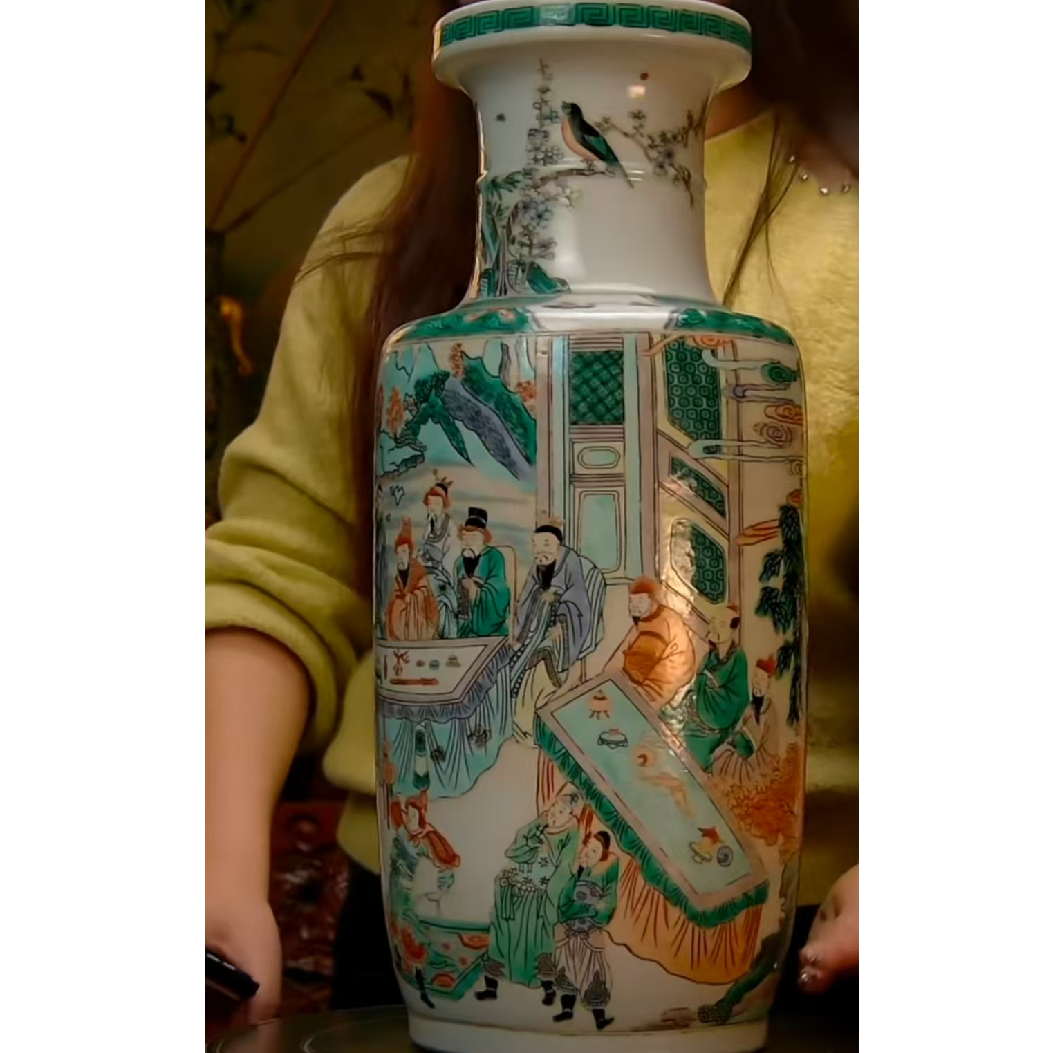 清康熙五彩人物故事棒槌瓶