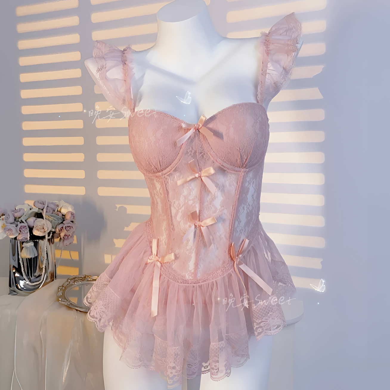 【MIEMIE熹熹】爱意蔓延！纯欲风聚拢胸衣蕾丝鱼骨吊带钢圈胸垫睡裙