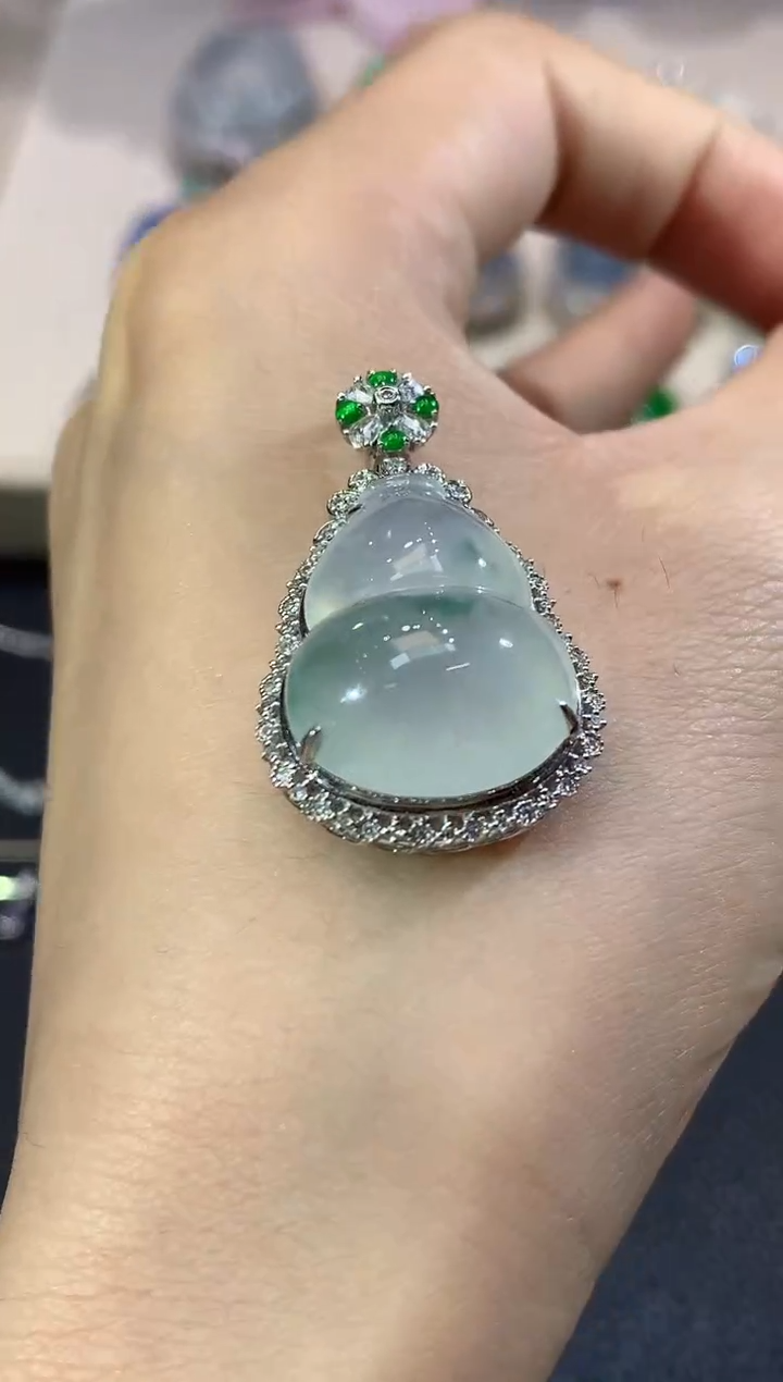 吊坠(不含链)18K金镶嵌翡翠D34