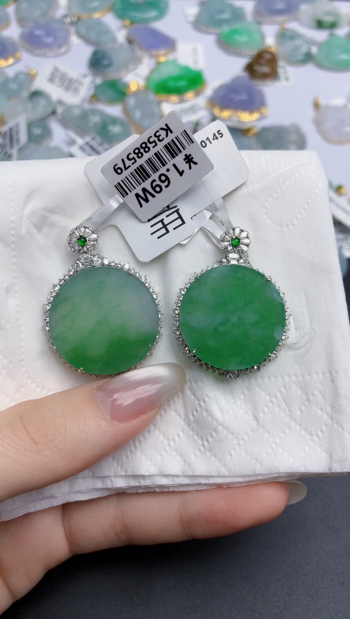 【闪购商品】翡翠颈饰18K金镶嵌天然缅甸翡翠A货