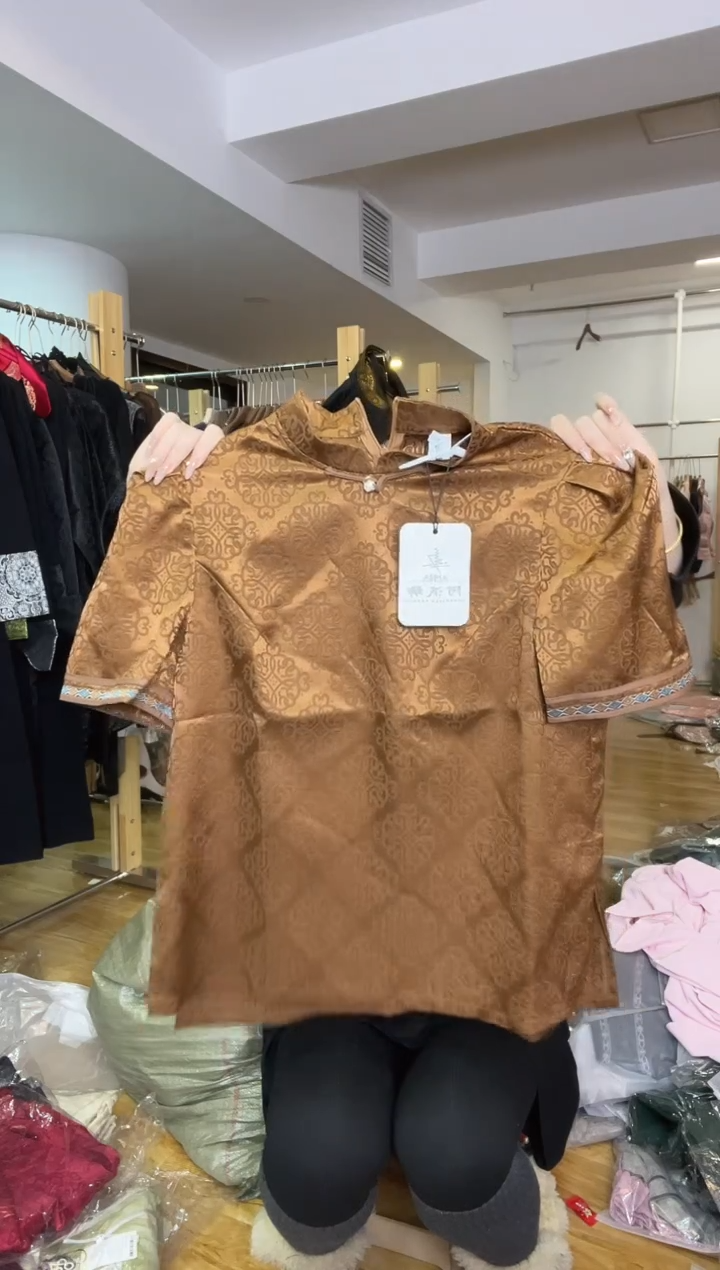 2XL码    125-135斤   半袖