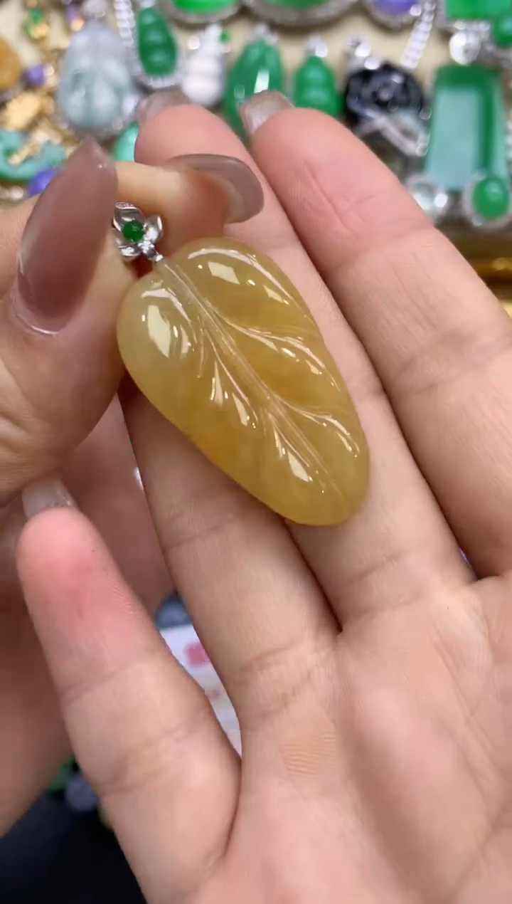 颈饰18K金镶嵌翡翠149-中国好珍宝