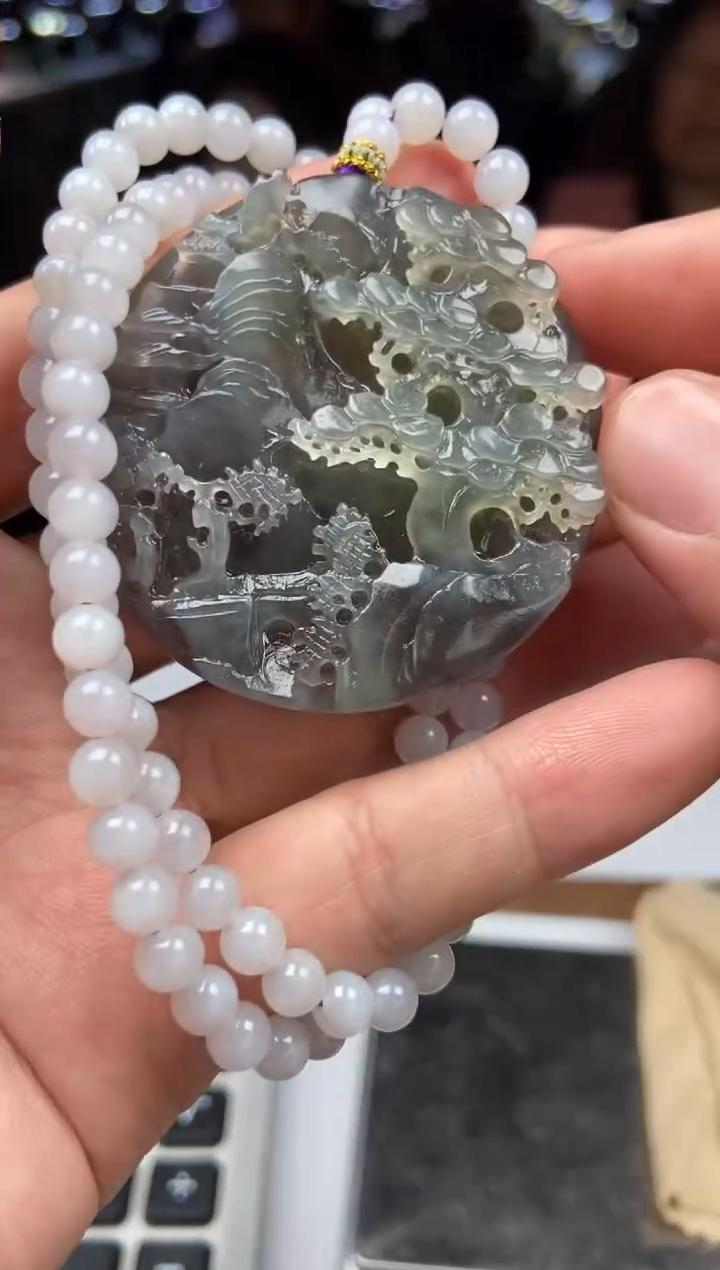 天然和田玉吊坠（拍一发一）57106-yr