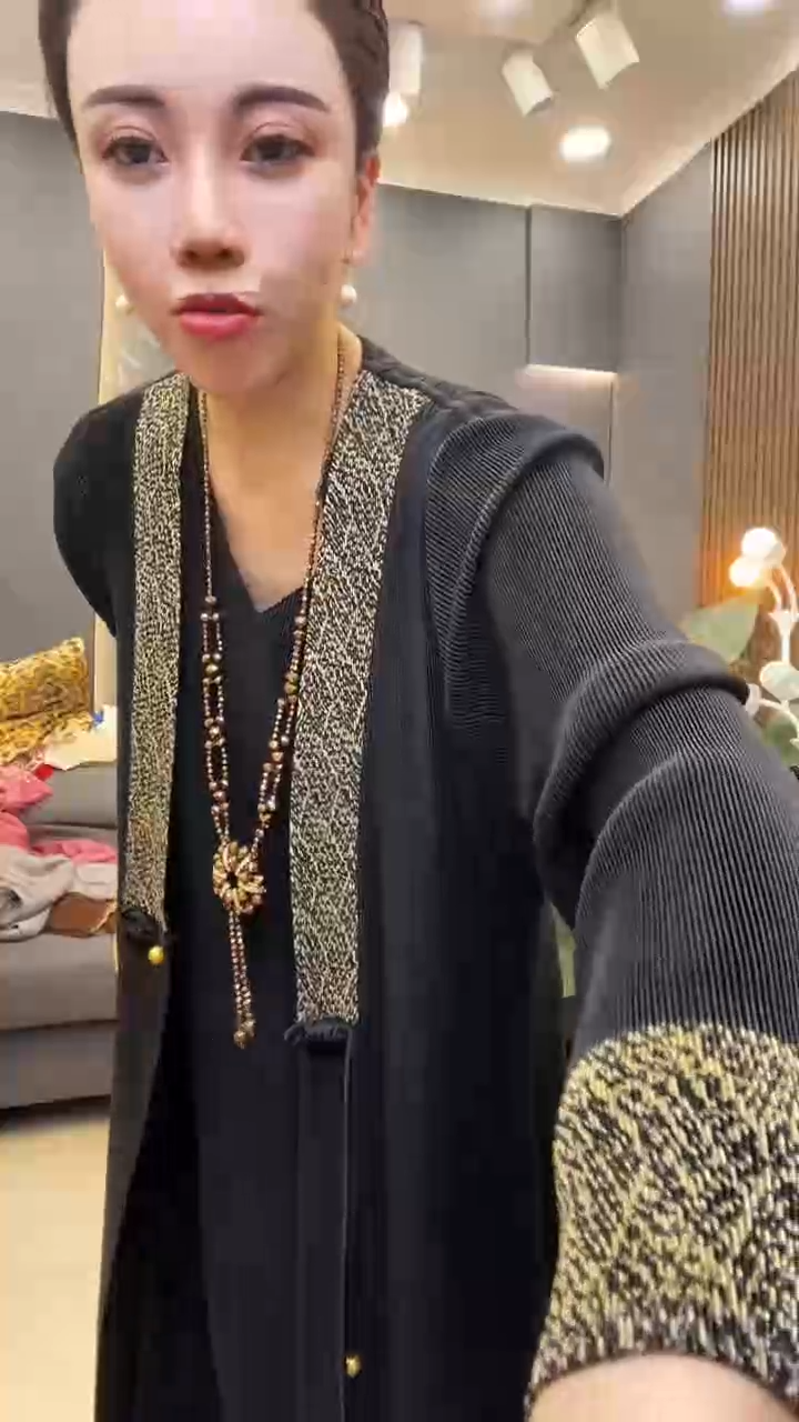 聚酯纤维（涤纶）黑色 国风裙