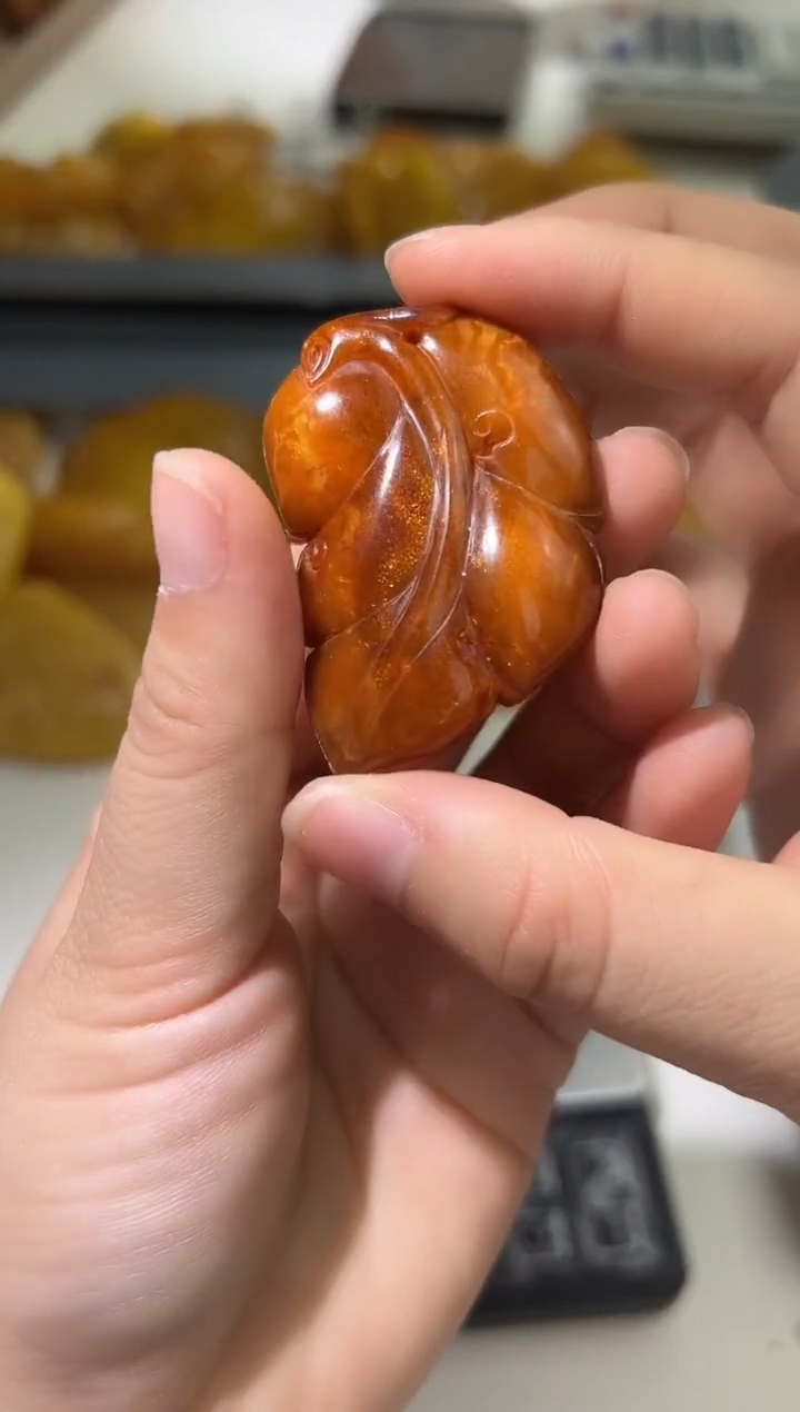 裸石琥珀未镶嵌琥珀蜜蜡吊坠