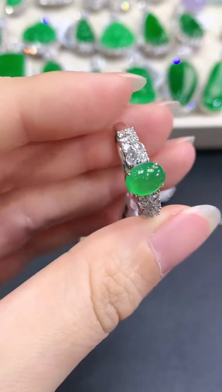 【闪购商品】翡翠戒指18K金镶嵌m26    