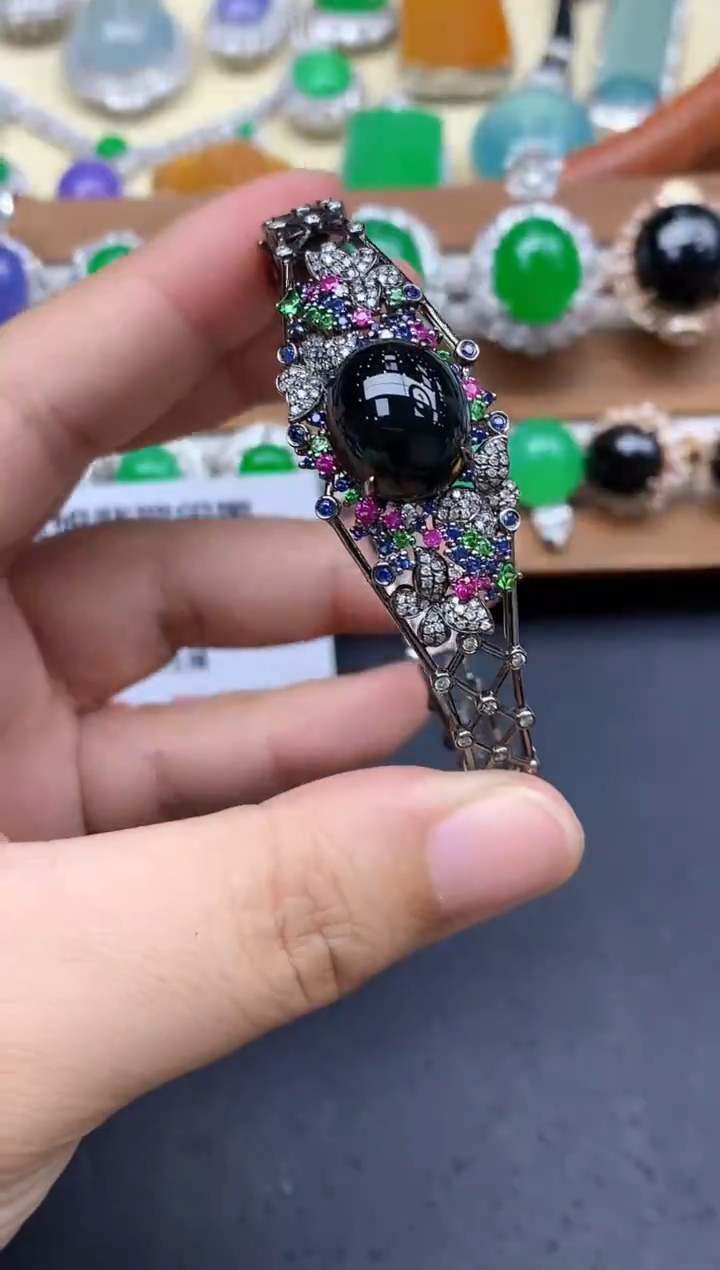 18K金镶嵌手镯翡翠425-中国好珍宝