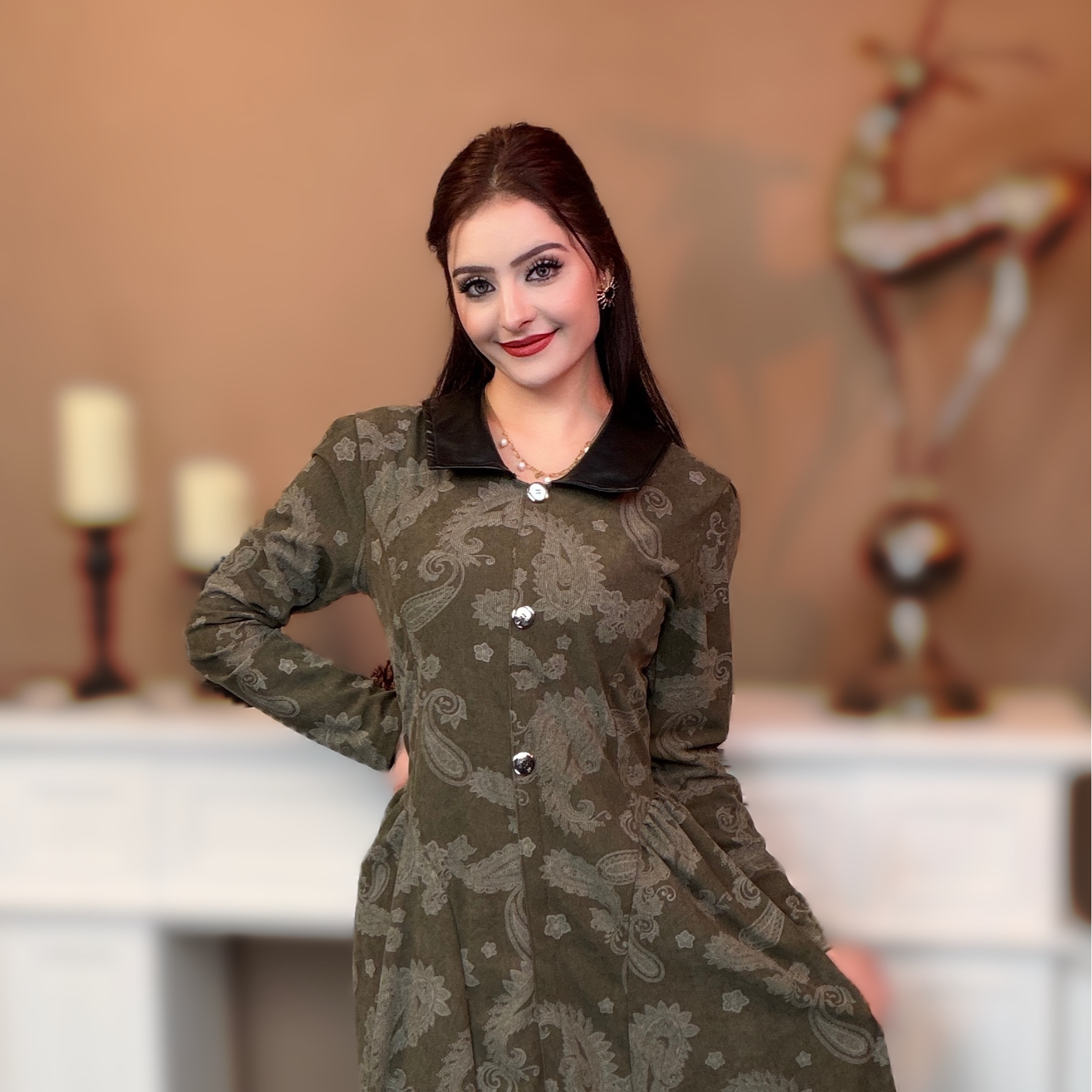 灯芯绒印花翻领法式连衣裙