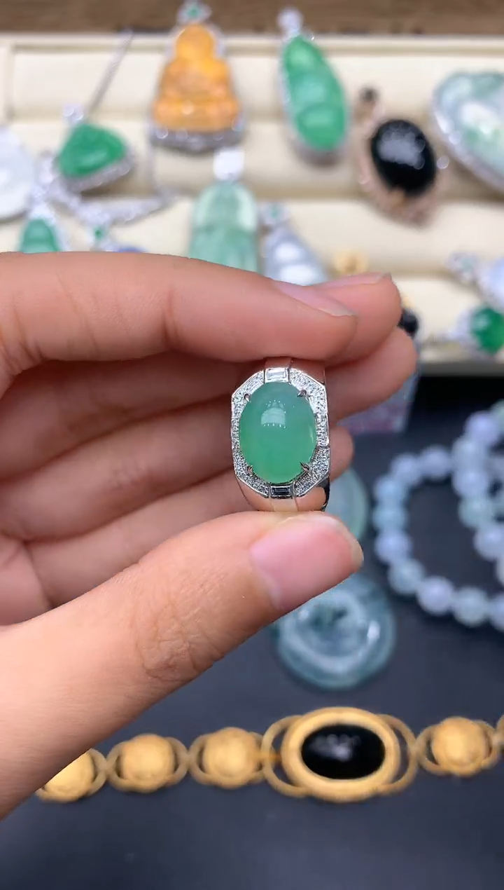 【闪购商品】翡翠戒指18K金镶嵌100-中国好珍宝