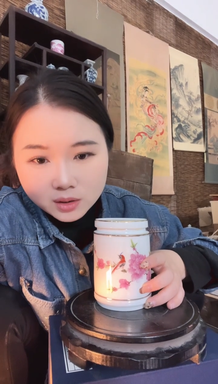 陶景德镇陶瓷摆件J440