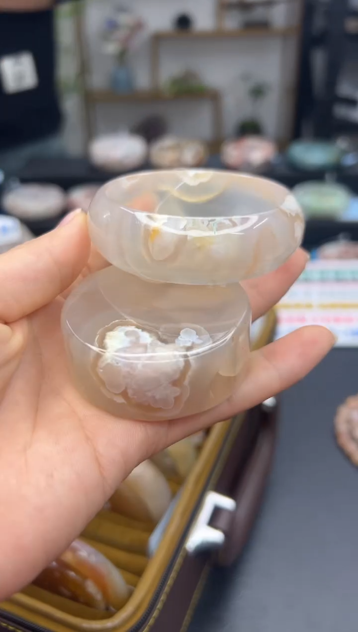 【闪购商品】石英质玉手镯未镶嵌1164(54圈赠送镯心)