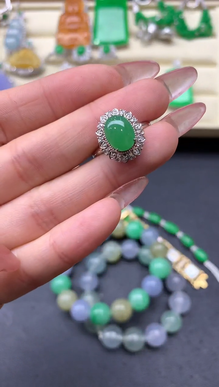 【闪购商品】翡翠戒指18K金镶嵌528中国好珍宝