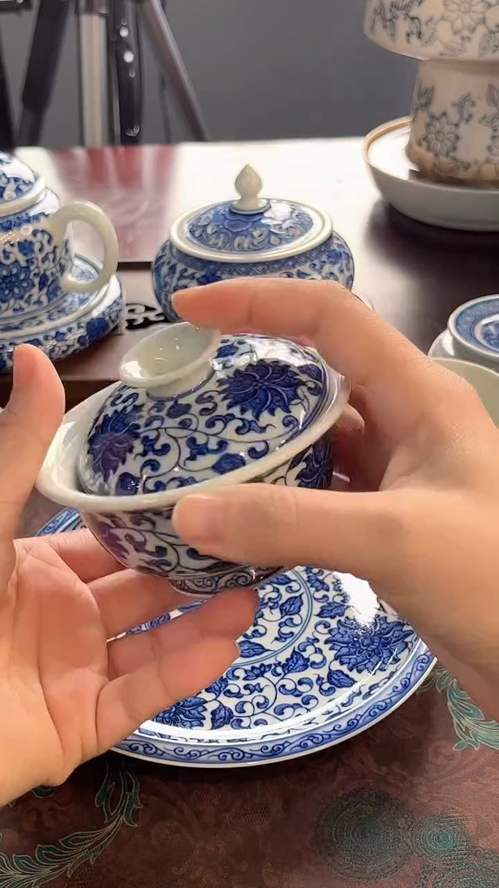 镹曰陶手工手绘柴窑茶具缠枝莲盖碗