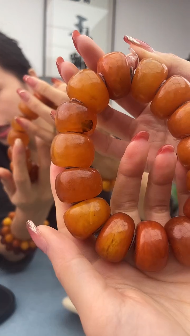 【闪购商品】琥珀珠宝奇石未镶嵌微瑕假一罚十，0110