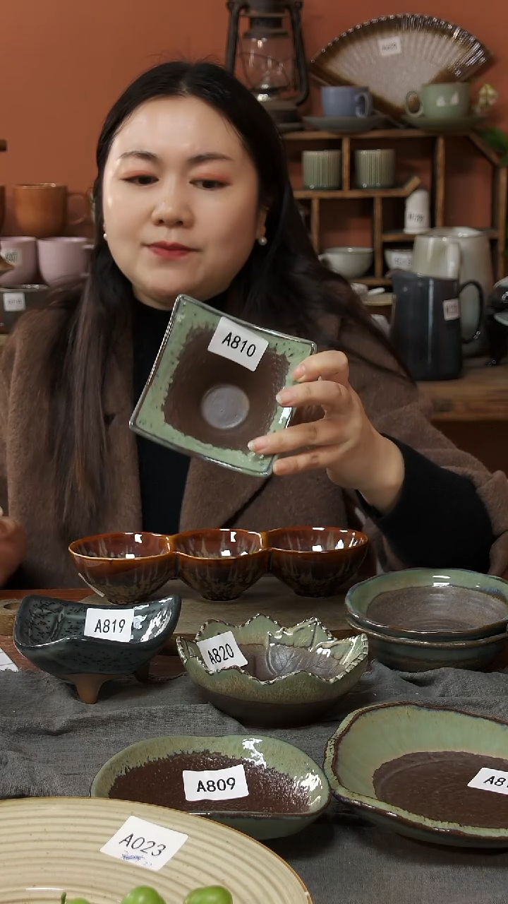 陶瓷A810陶瓷粗陶红泥四角一个微瑕11*6.5