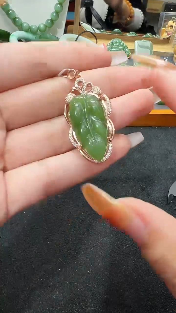 【闪购商品】和田玉吊坠(赠链)未镶嵌4
