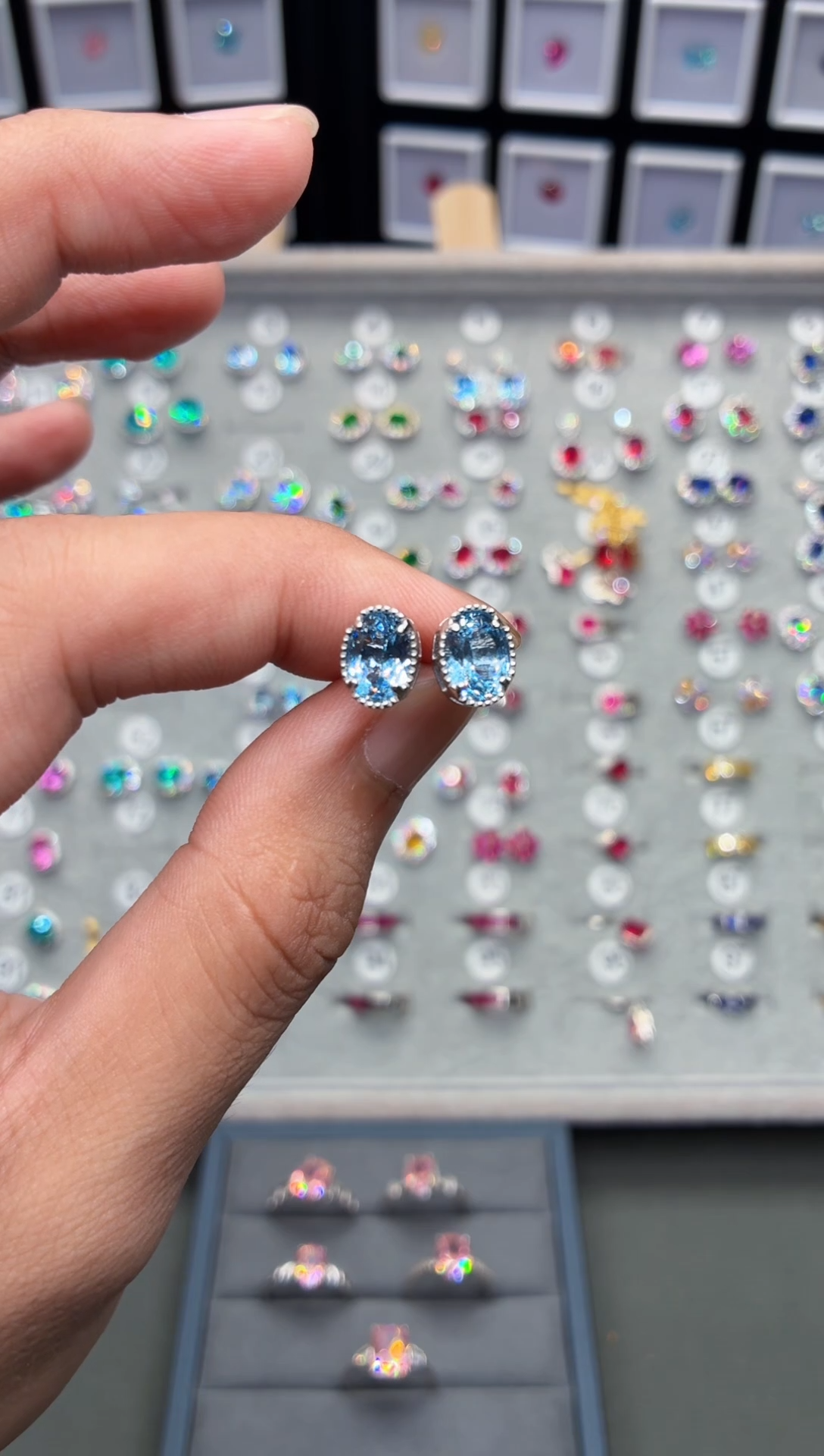 海蓝宝石耳钉银S925镶嵌111