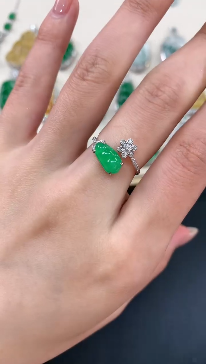 【闪购商品】翡翠戒指18K金镶嵌A601|6800