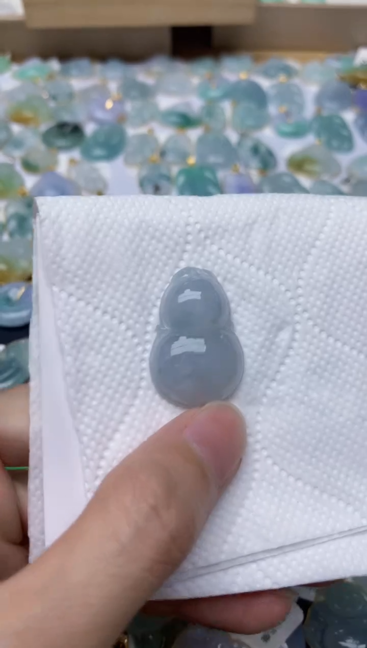 翡翠未镶嵌颈饰天然A货翡翠