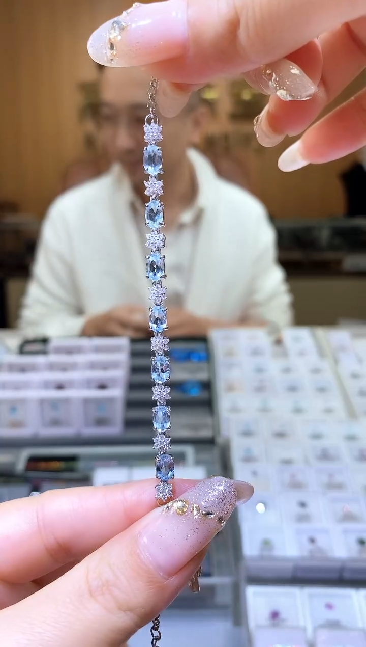 【闪购商品】海蓝宝石手链银S925镶嵌天然海蓝宝手链
