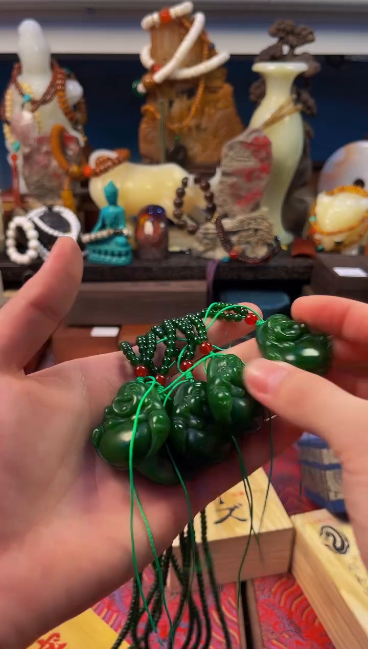 未镶嵌和田玉挂件小熊拖鞋直播精选推荐