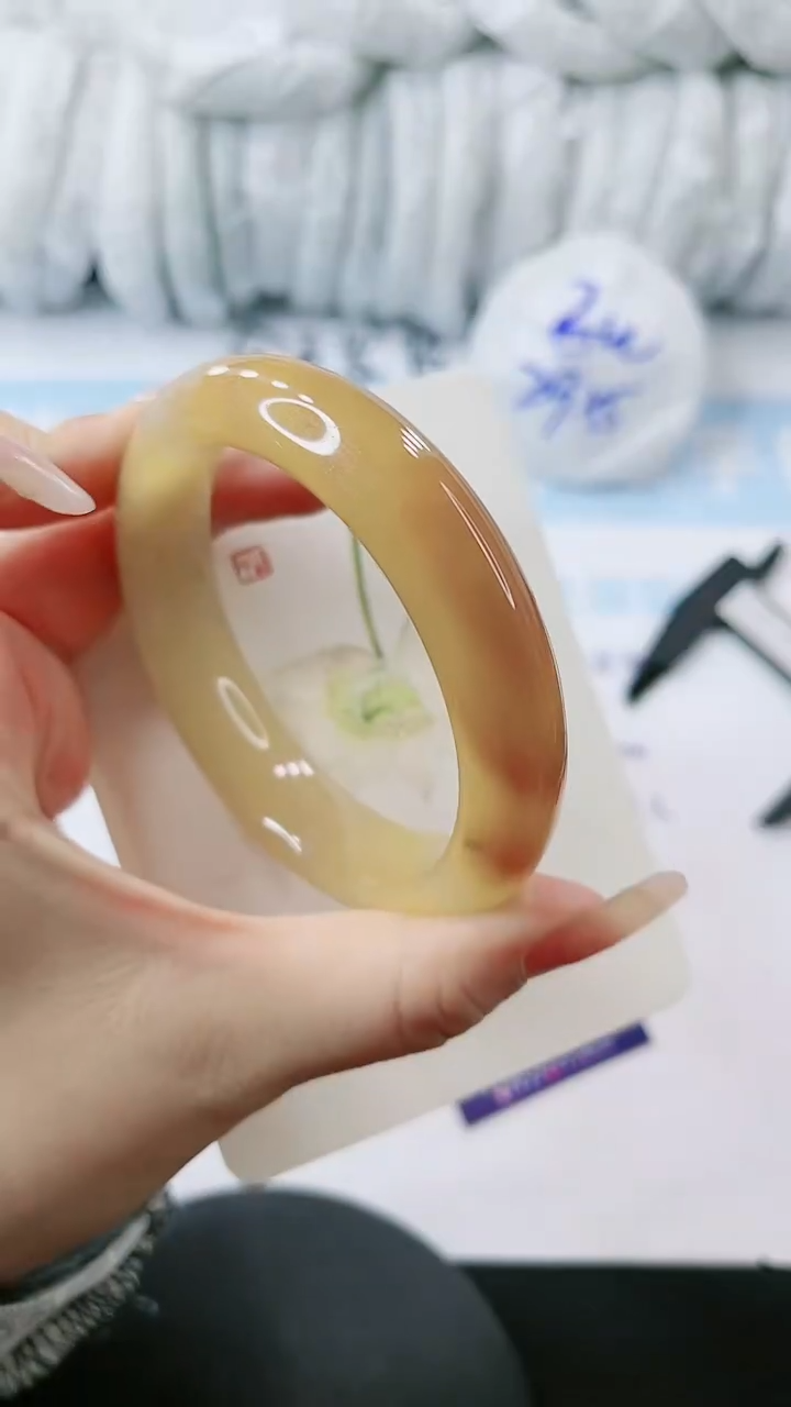 【闪购商品】石英质玉手镯未镶嵌 多样性发货V569