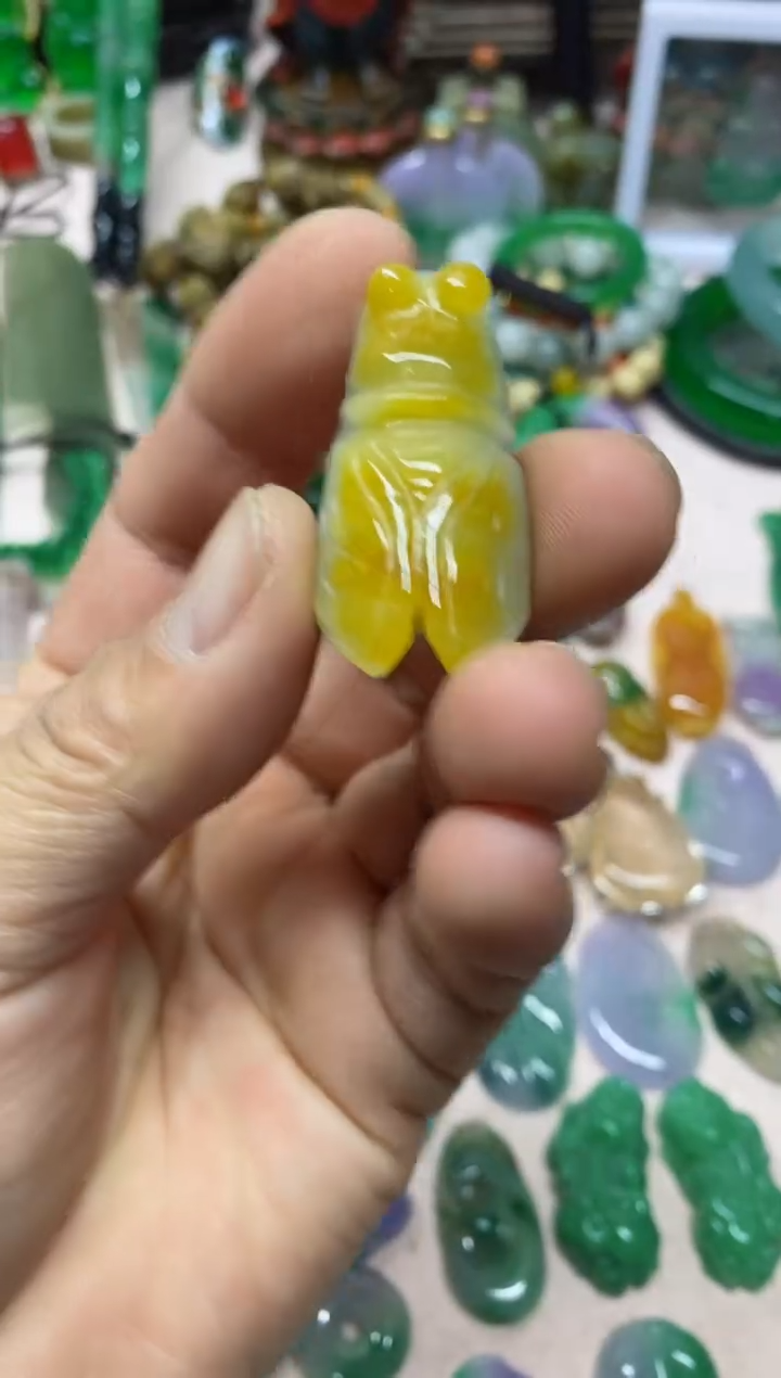 【闪购商品】9直播间 的实时画面