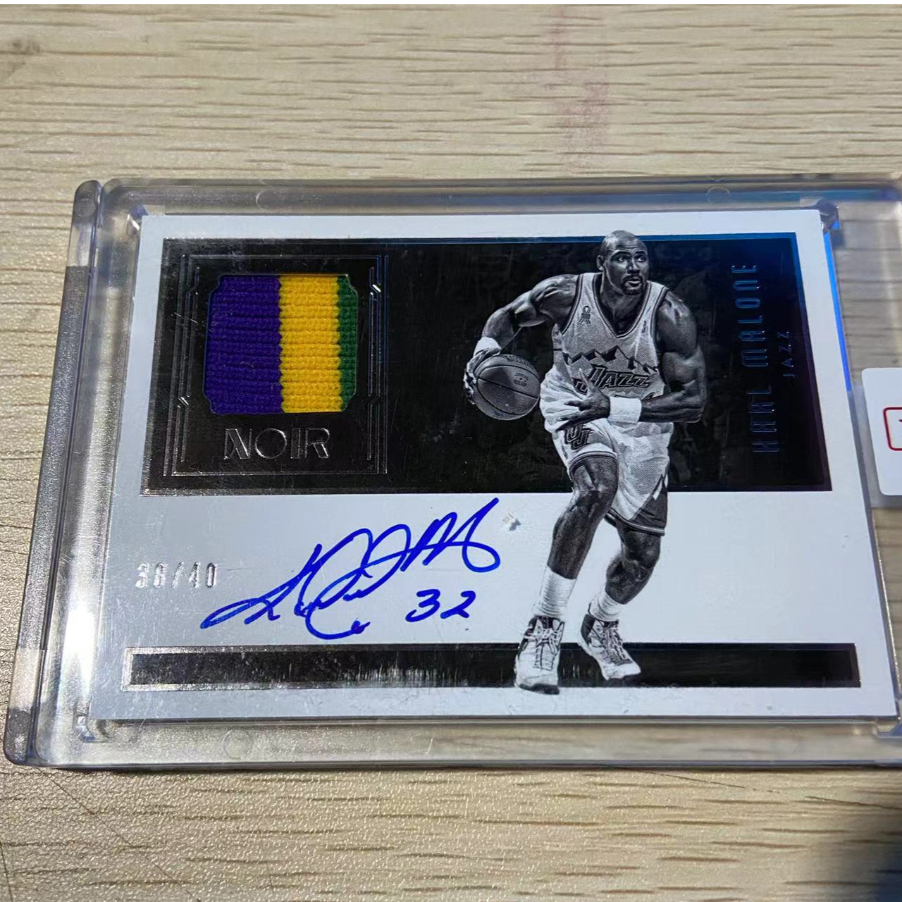 帕尼尼 2016-17 NOIR 卡尔 马龙 38/40编 签字 卡签 PATCH 原封砖