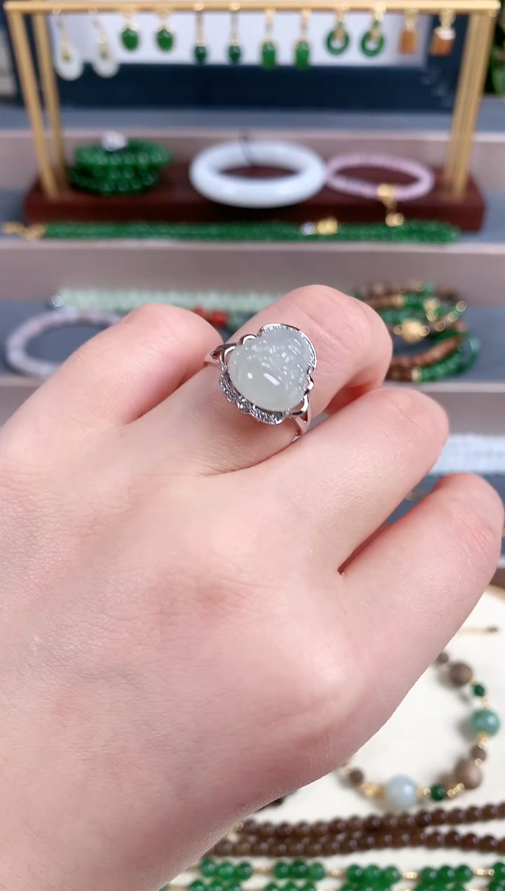 银S925镶嵌戒指和田玉1