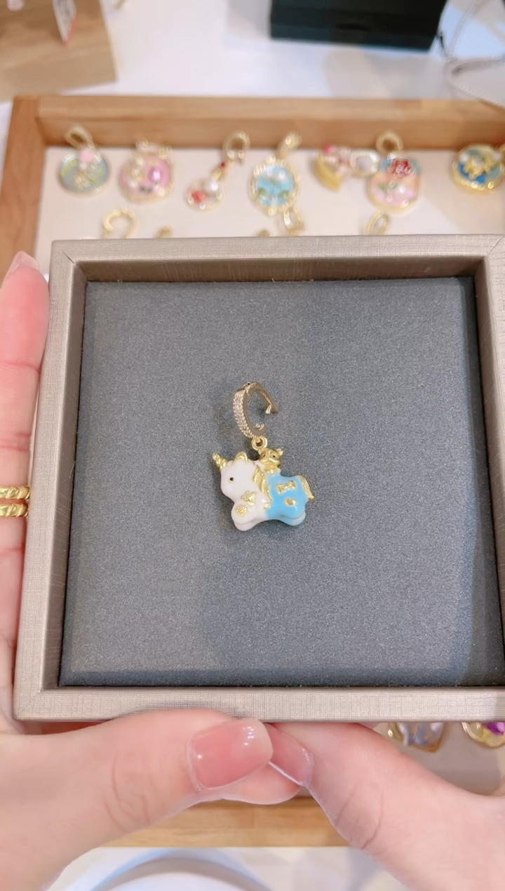 【闪购商品】淡水珍珠颈饰合金吊坠