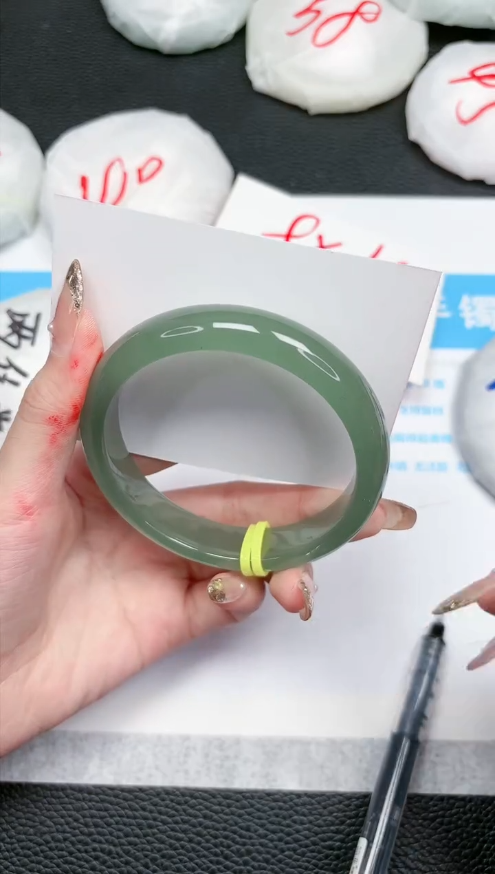 【闪购商品】石英质玉手镯未镶嵌538-62