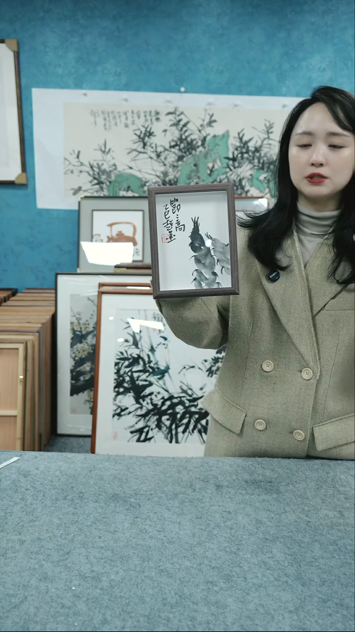 【闪购商品】国画8寸郑志超老师木质摆台