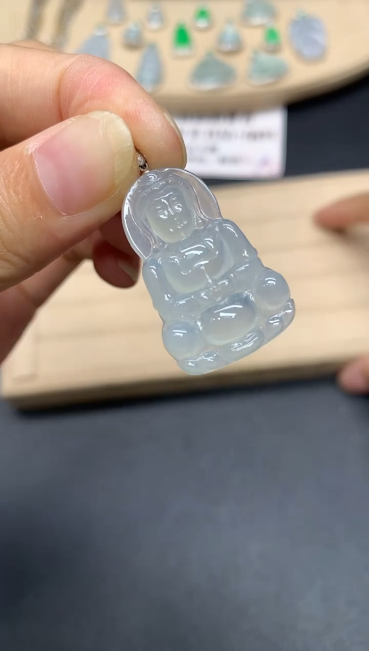 翡翠18K金镶嵌吊坠(不含链)观音【无服务费】