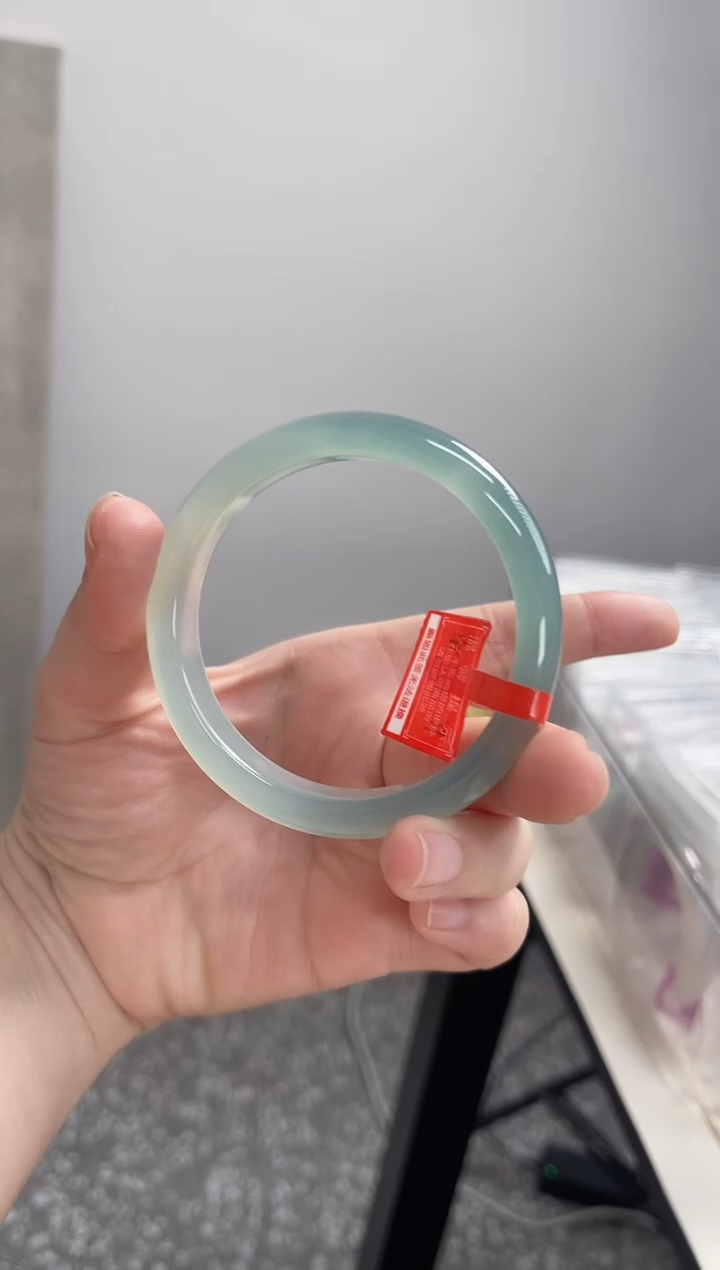 【闪购商品】玛瑙/玉髓手镯未镶嵌55-56圈口需要包容