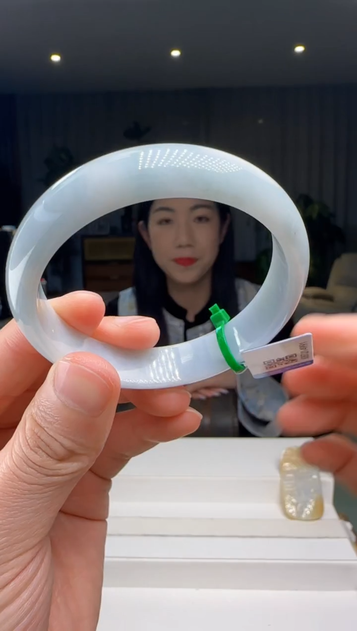【闪购商品】翡翠手镯未镶嵌DY@@60B7J14991