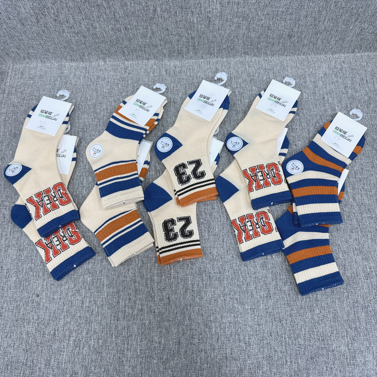 初柒母婴-儿童四季洋气卡通中筒潮袜【1-4岁适用】【10双装】