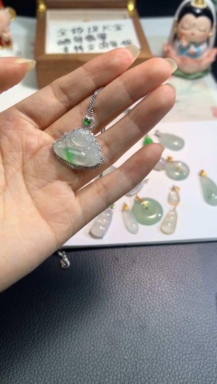 【闪购商品】翡翠颈饰18K金镶嵌翡翠源头直播间