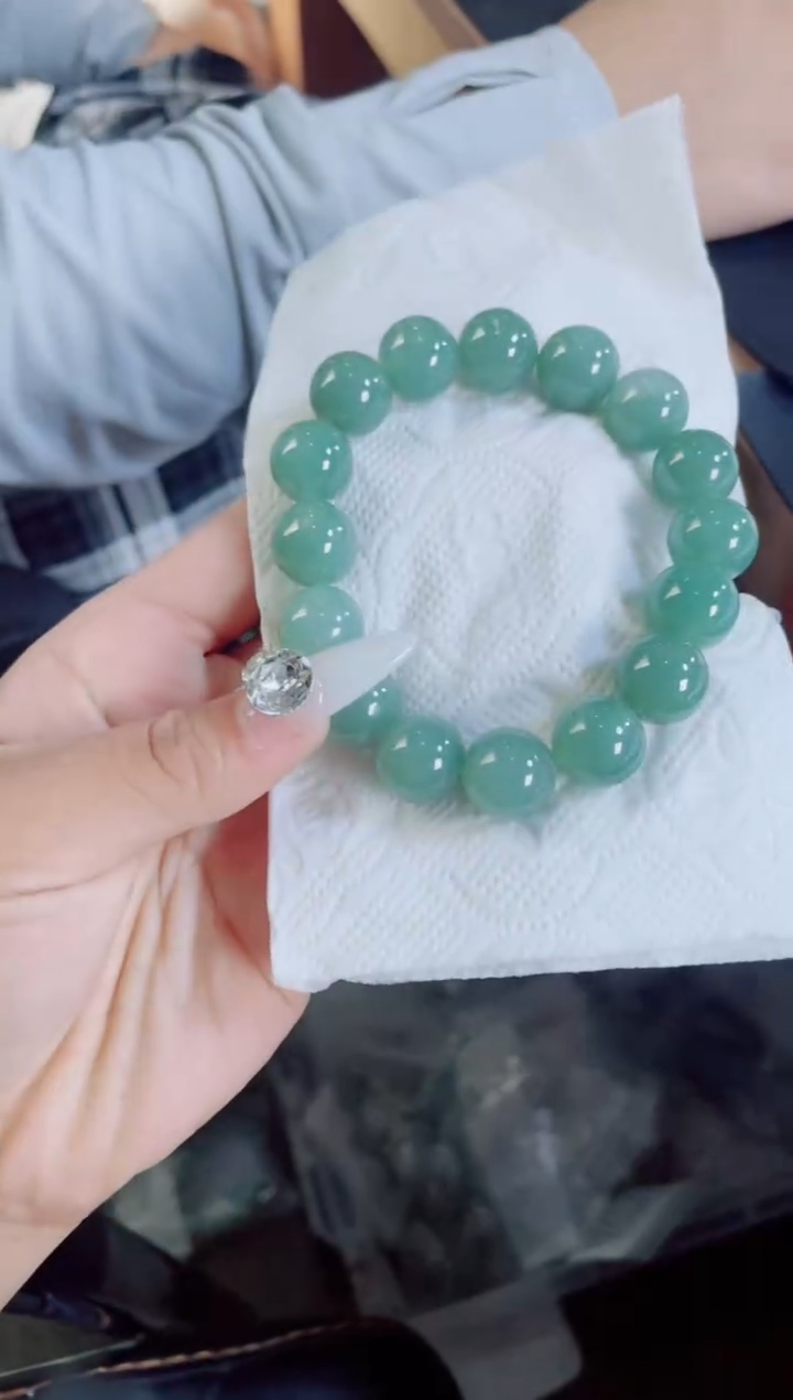 定制翡翠未镶嵌珠串
