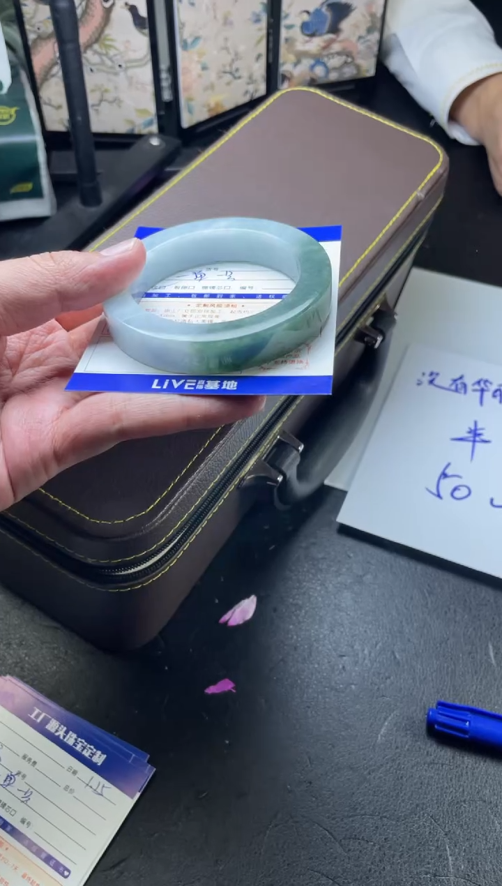 【闪购商品】定制翡翠手镯未镶嵌手镯定制一件