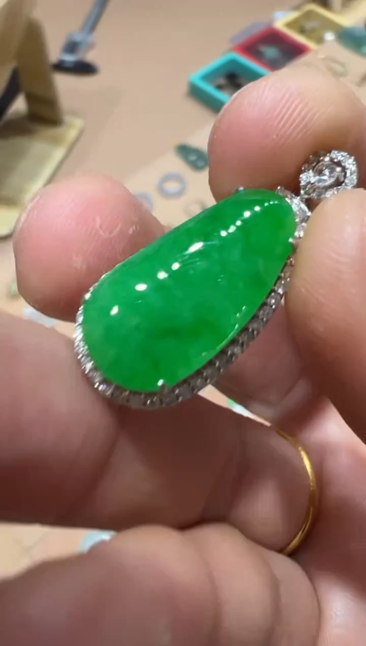 【闪购商品】定制翡翠未镶嵌豆子