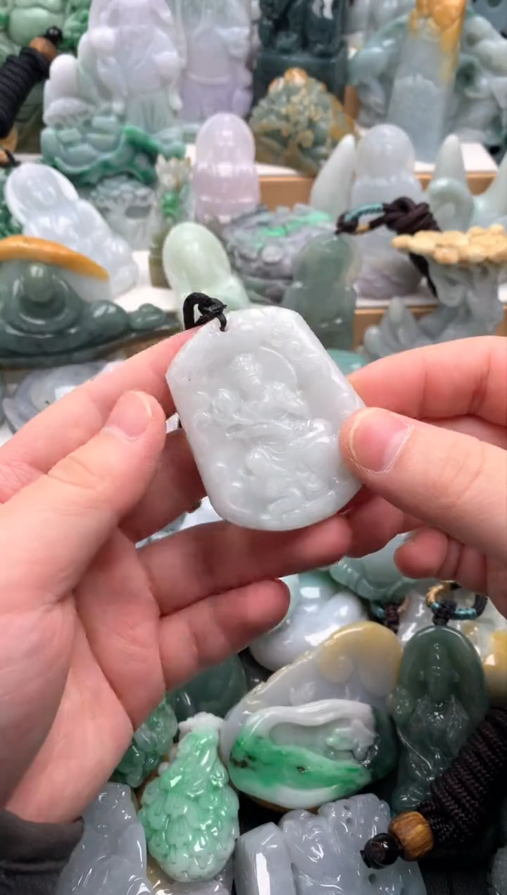 吊坠(不含链)未镶嵌翡翠1