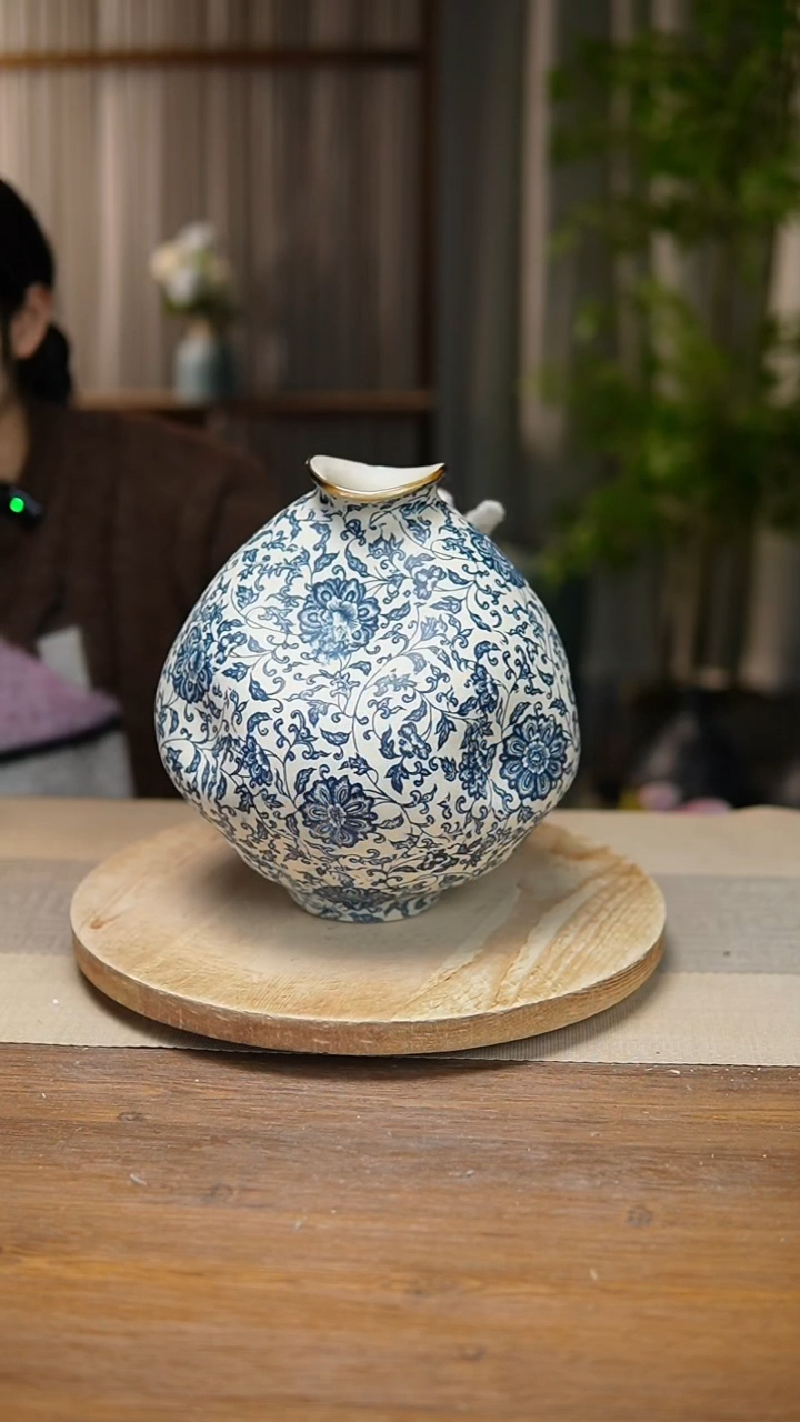 【闪购商品】陶瓷   花器青花瓷缠枝莲大肚