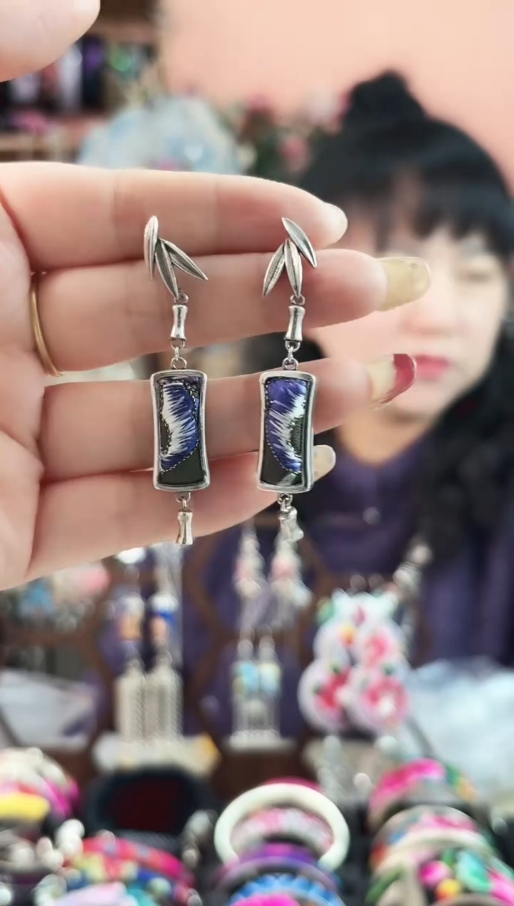 艺枝独绣手工饰品378