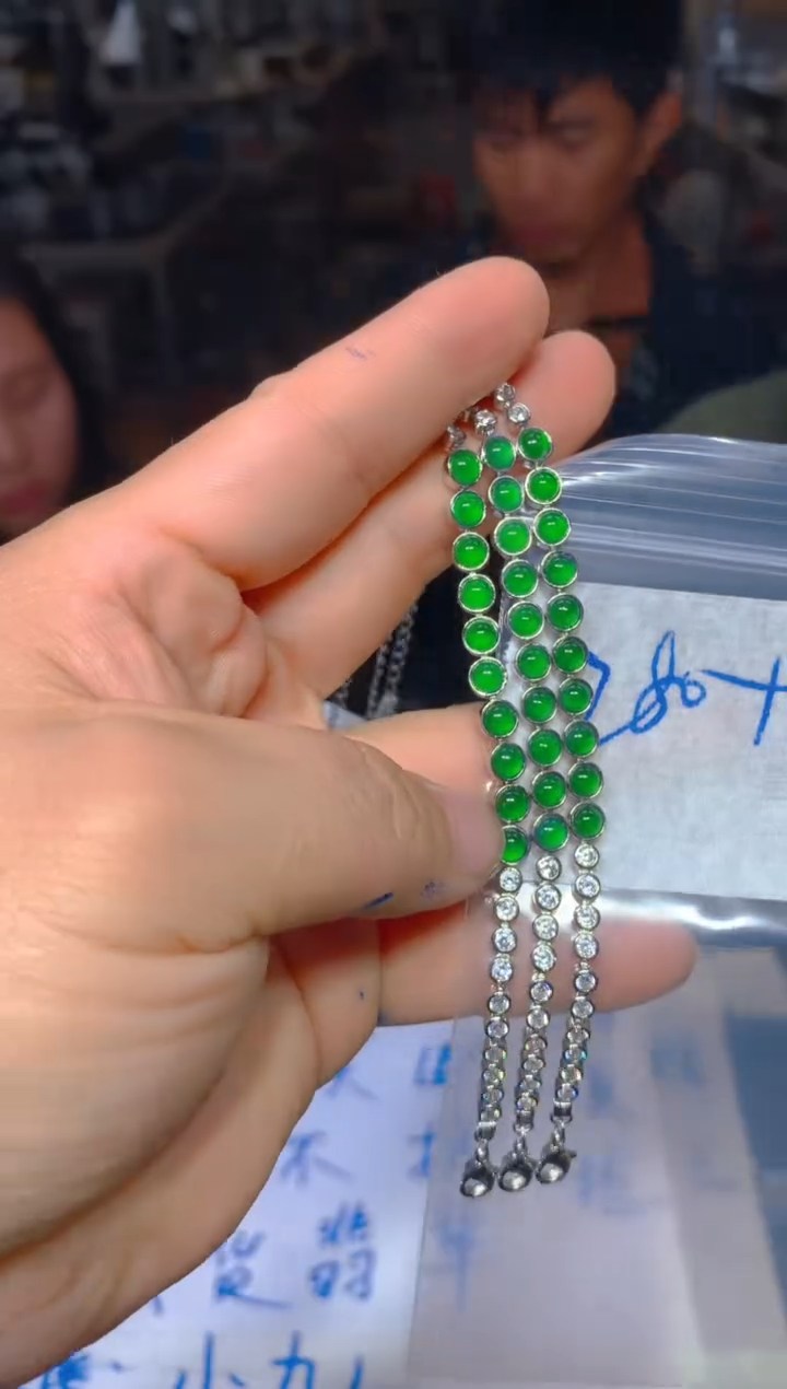 【闪购商品】定制翡翠未镶嵌223定制翡翠-多样性发货（发其一）