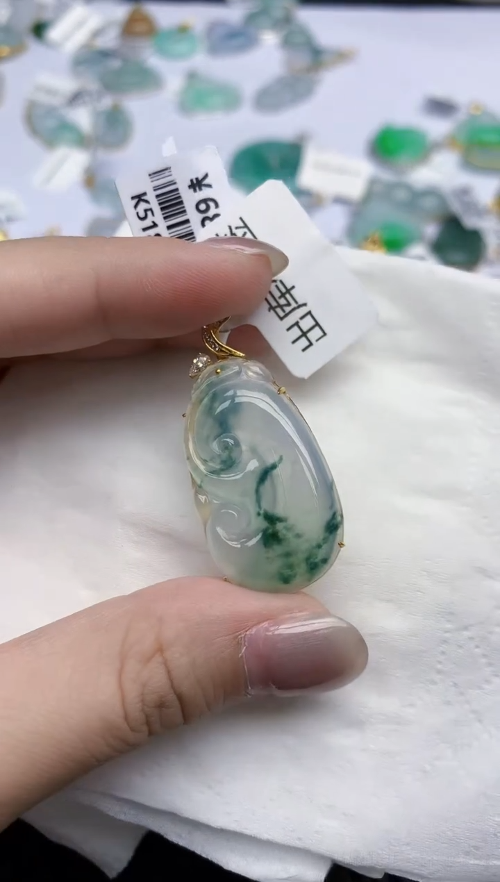 【闪购商品】翡翠颈饰18K金镶嵌天然翡翠A货