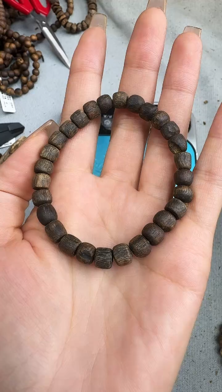 沉香手串8克紫棋沉水随型单圈多样性发一