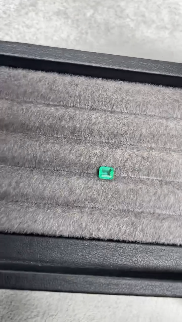 【闪购商品】祖母绿裸石未镶嵌0.41ct