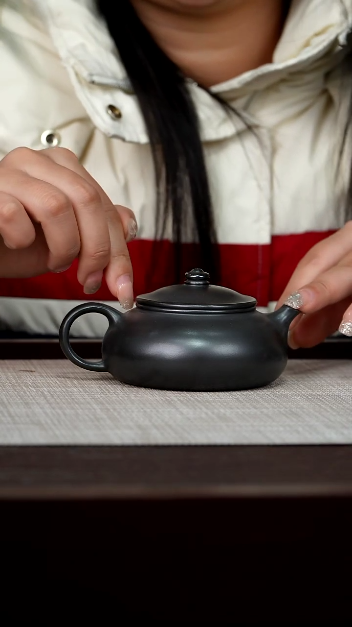 【闪购商品】宜兴原矿紫砂壶茶壶180C