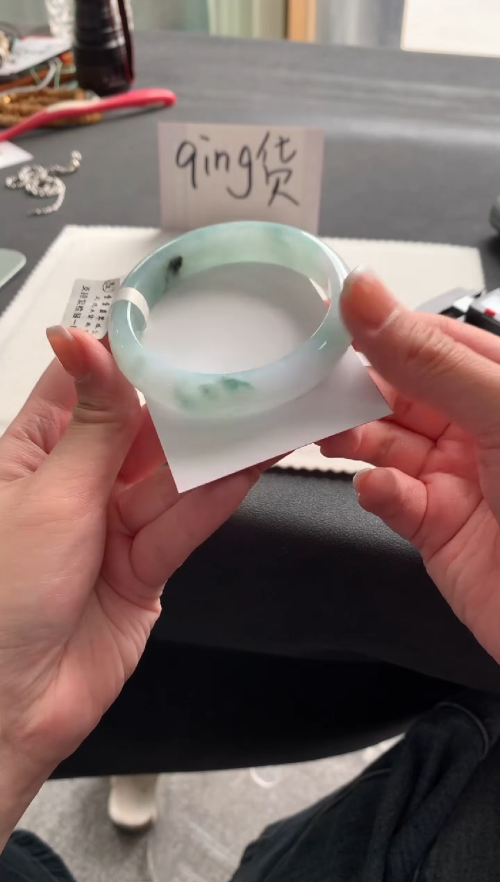 【闪购商品】翡翠手镯未镶嵌56.5正圈A4860买断