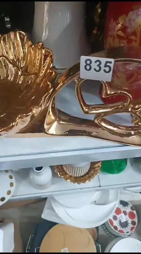 瓷?835金色果盘摆件微瑕